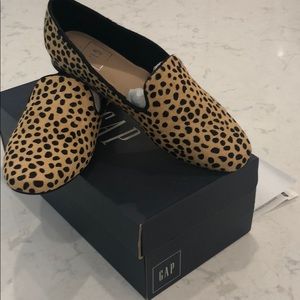 NWT GAP Cheetah Loafer Size 7